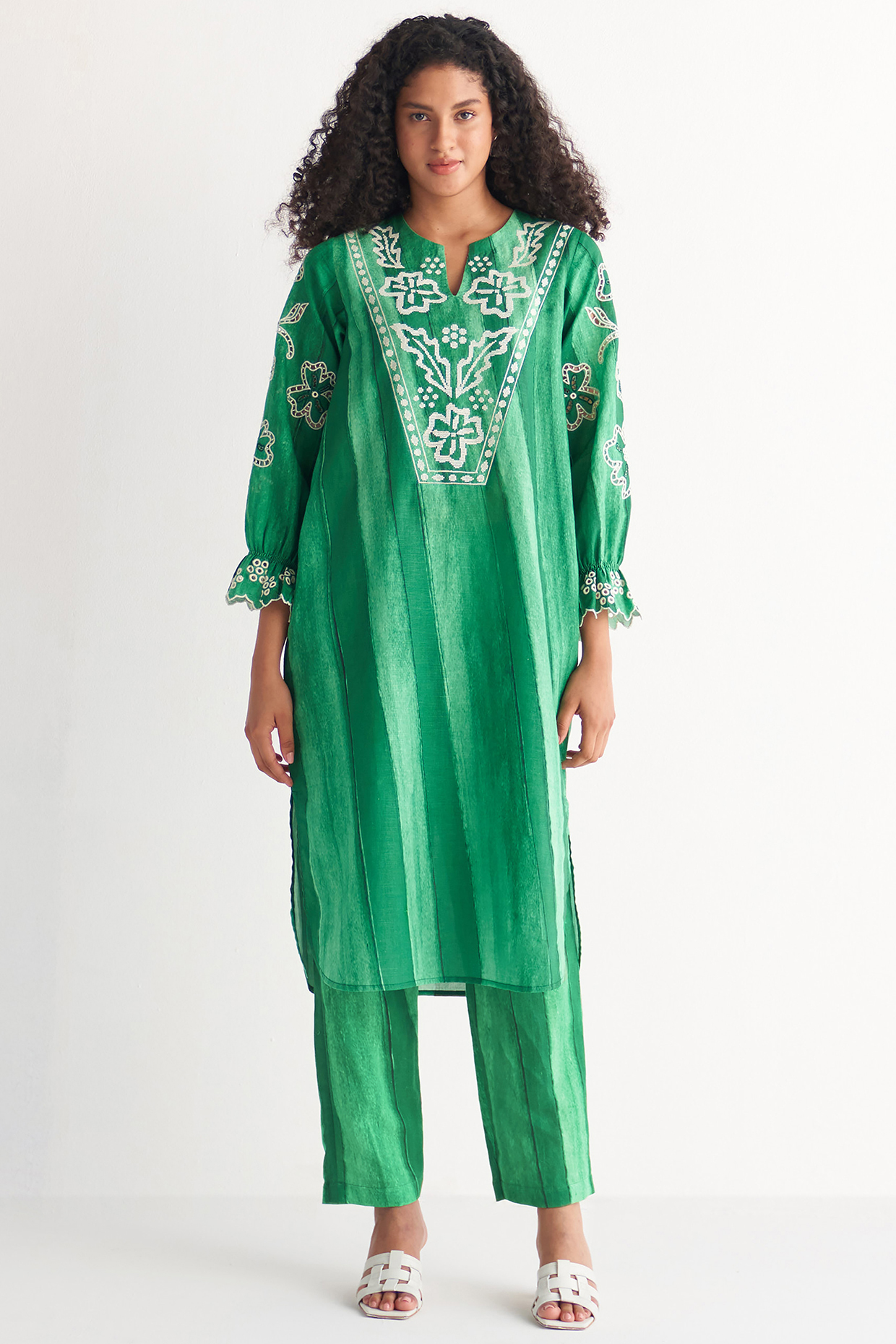 Green Cotton Linen Printed & Embroidered Tunic Set by Shivani Bhargava at Pernia's Pop Up Shop
