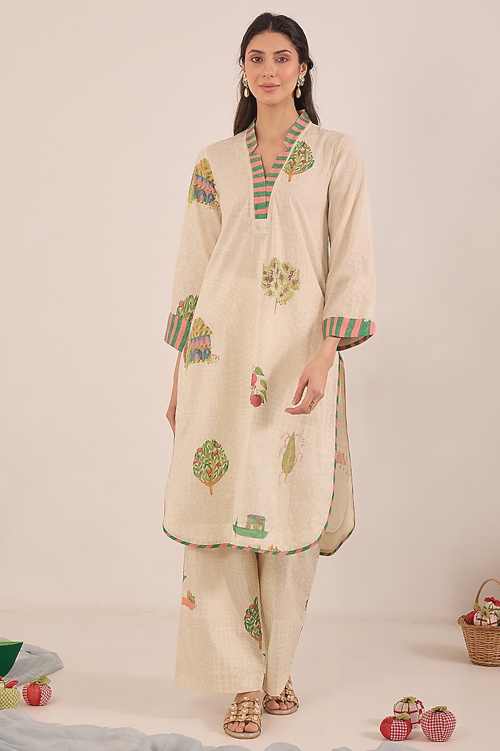 Cream Cotton Printed Straight Kurta Set by Shivani Bhargava at Pernia's Pop Up Shop