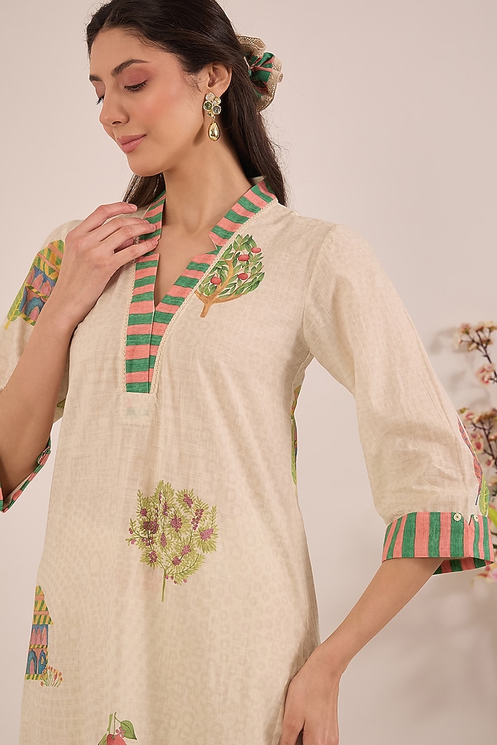 Cream Cotton Printed Straight Kurta Set by Shivani Bhargava at Pernia's Pop Up Shop