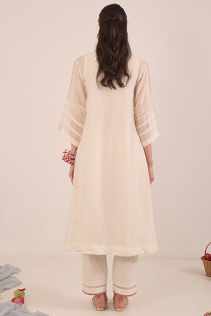 Ivory Silk Chanderi Printed Kurta Set by Shivani Bhargava at Pernia's Pop Up Shop