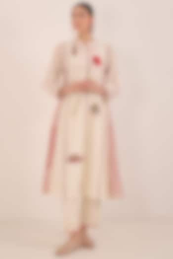 Ivory Silk Chanderi Printed Kurta Set by Shivani Bhargava at Pernia's Pop Up Shop