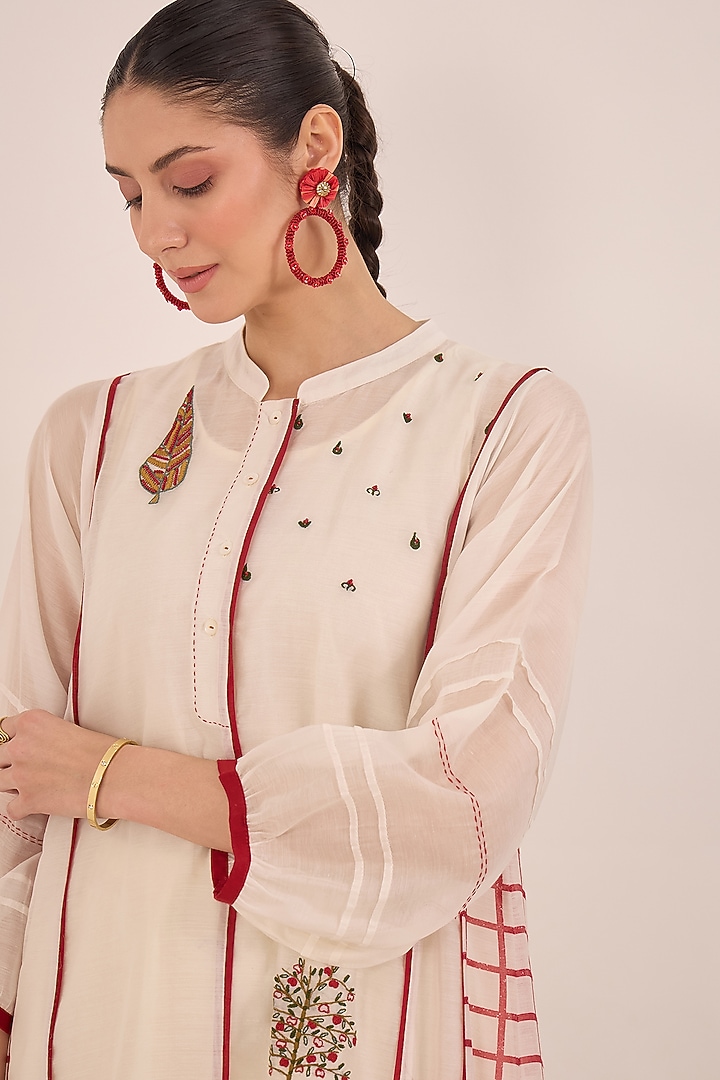Ivory Silk Chanderi Printed Kurta Set by Shivani Bhargava at Pernia's Pop Up Shop