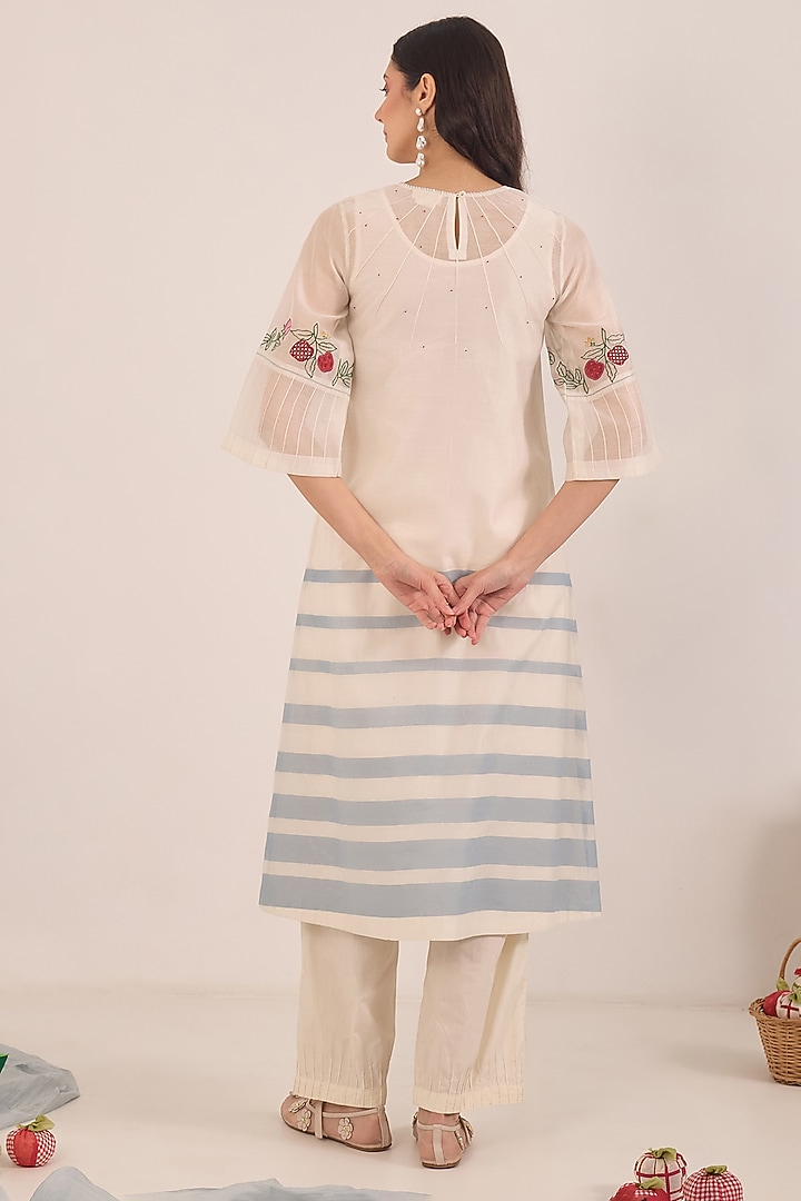Ivory Silk Chanderi Striped A-Line Kurta Set by Shivani Bhargava at Pernia's Pop Up Shop