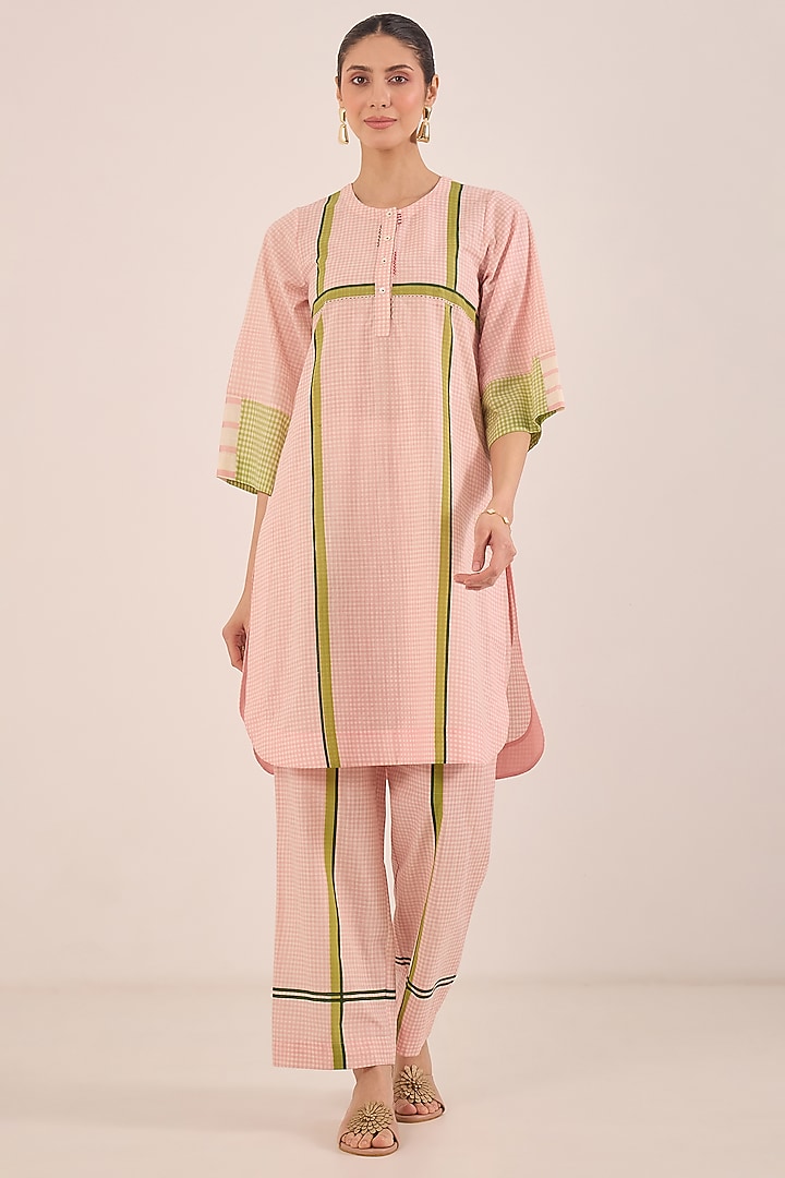 Pink Cotton Paneled Co-Ord Set by Shivani Bhargava at Pernia's Pop Up Shop