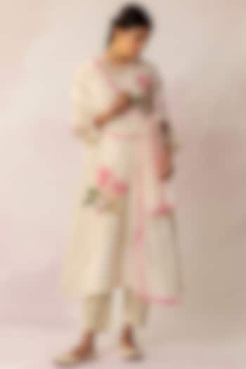 Ivory Cotton Silk Chanderi Kurta Set by Shivani Bhargava at Pernia's Pop Up Shop