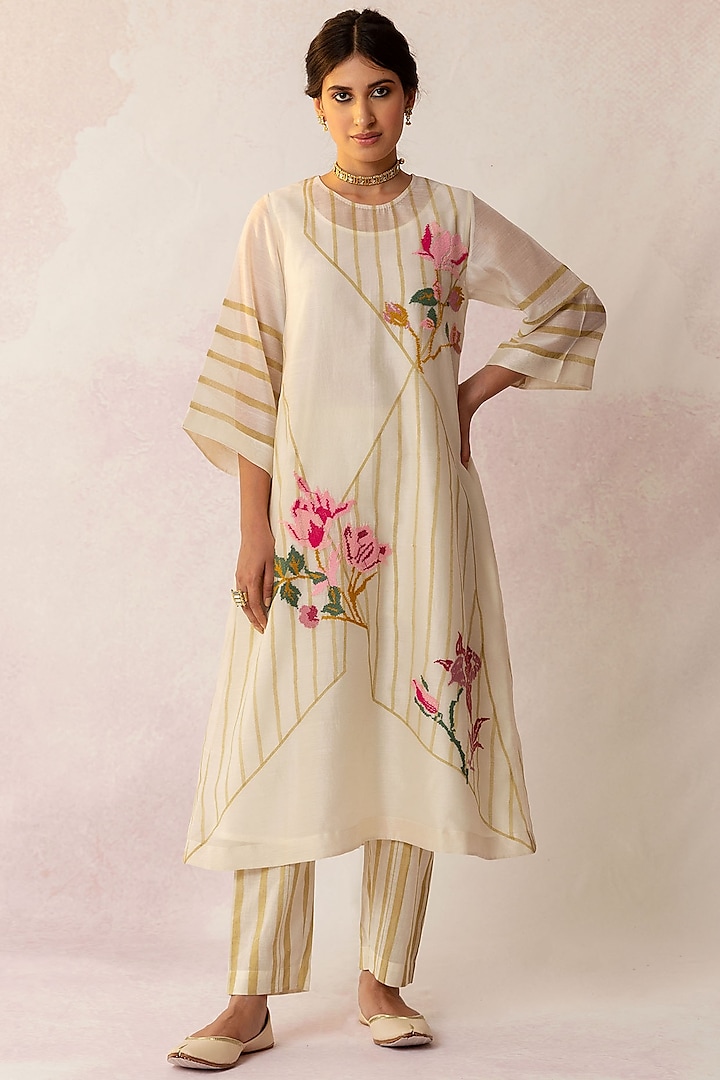 Ivory Cotton Silk Chanderi Kurta Set by Shivani Bhargava at Pernia's Pop Up Shop