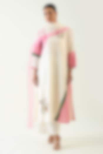 Ivory & Pink Cotton Silk Hand Embroidered Kurta Set by Shivani Bhargava at Pernia's Pop Up Shop