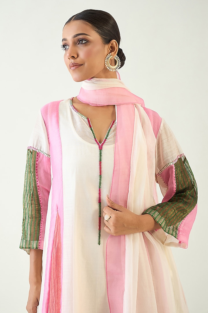 Ivory & Pink Cotton Silk Hand Embroidered Kurta Set by Shivani Bhargava at Pernia's Pop Up Shop