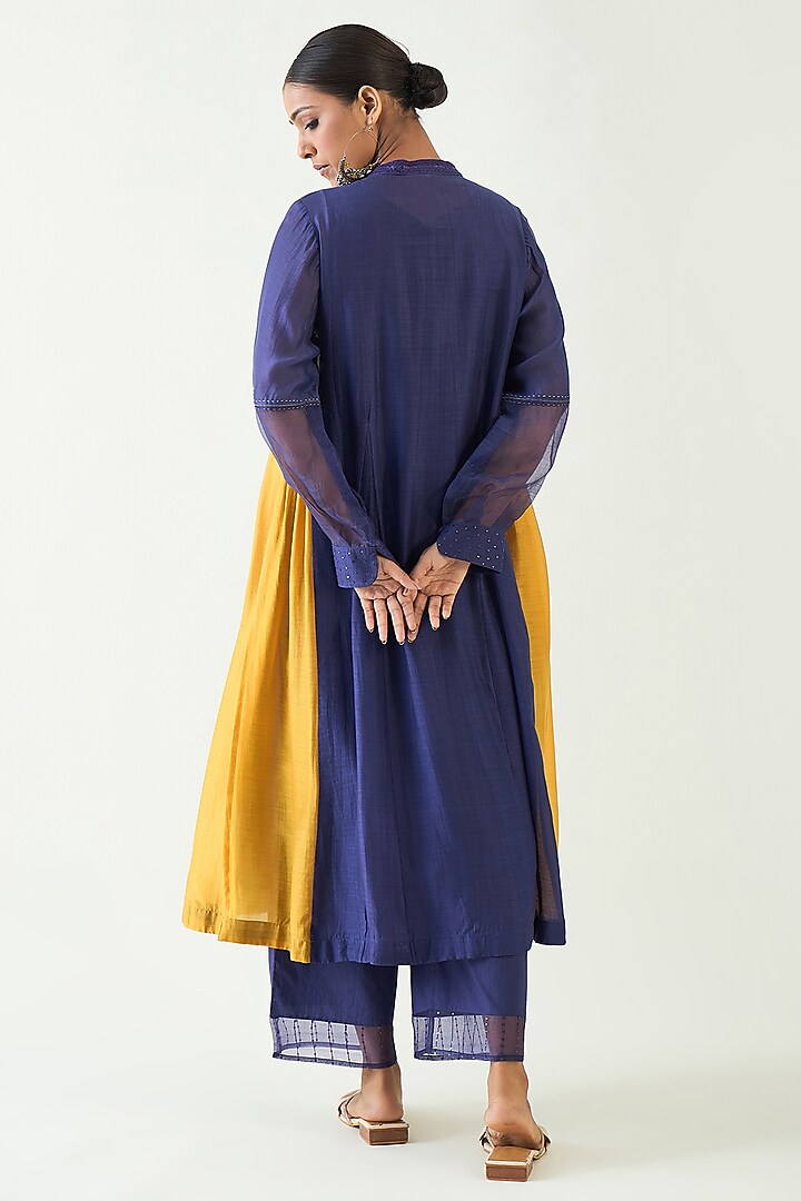 Purple Cotton Silk Hand Embroidered Kurta Set by Shivani Bhargava at Pernia's Pop Up Shop