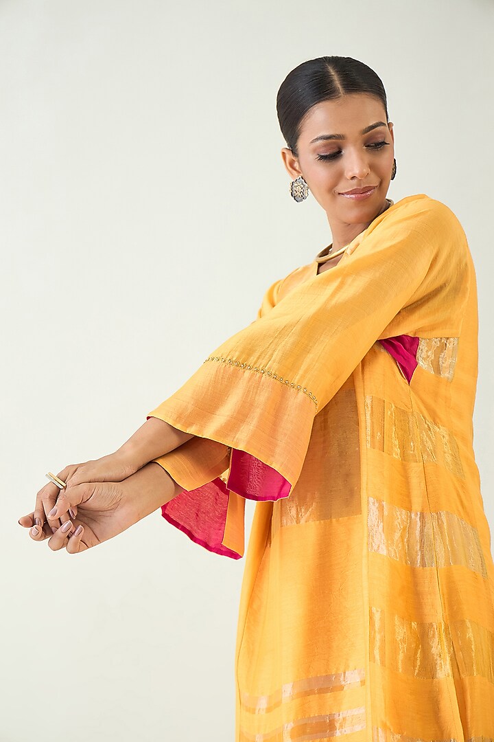 Mango Yellow Handloom Zari & Cotton Silk Hand Embroidered Choga Kurta Set by Shivani Bhargava at Pernia's Pop Up Shop