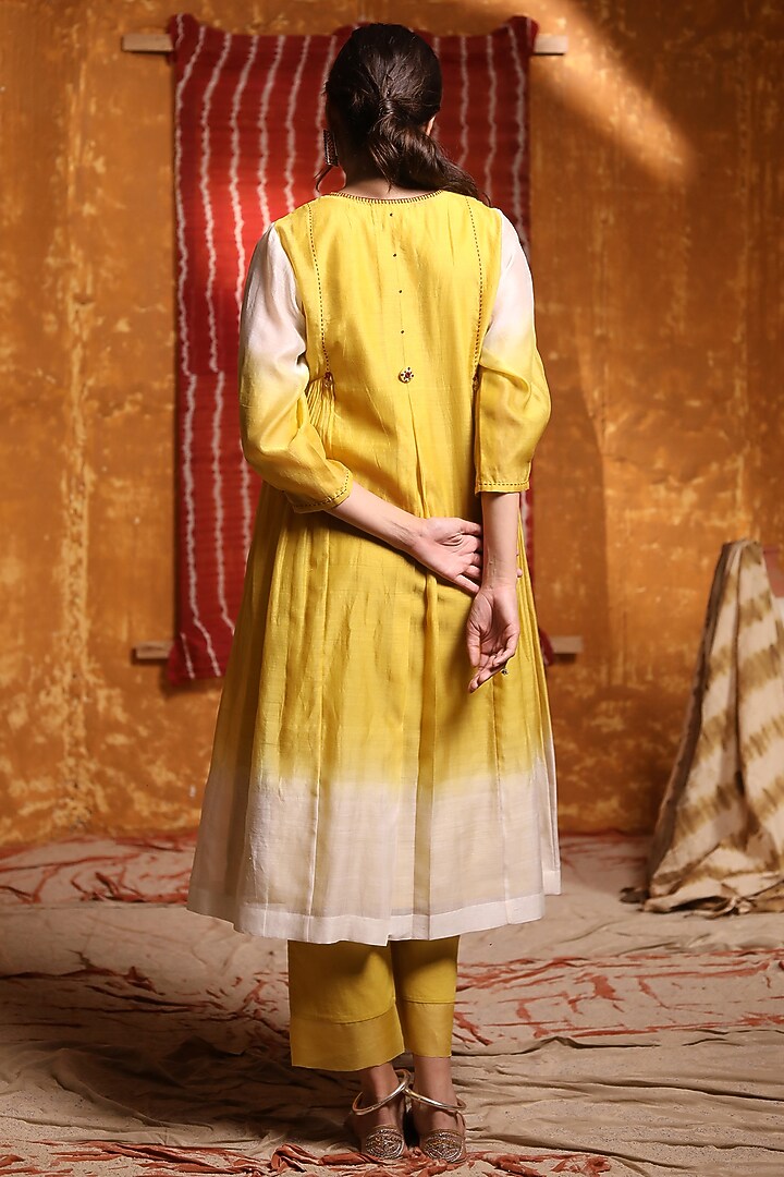 Mustard Handloom Chanderi Button Embroidered Ombre Kurta Set by Shivani Bhargava at Pernia's Pop Up Shop