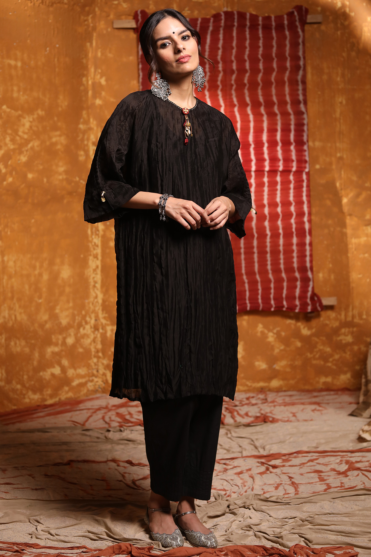 Black Crinkle Chanderi Silk Co-Ord Set by Shivani Bhargava at Pernia's Pop Up Shop