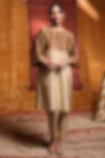 Brown Crinkle Silk Ombre Kimono by Shivani Bhargava at Pernia's Pop Up Shop