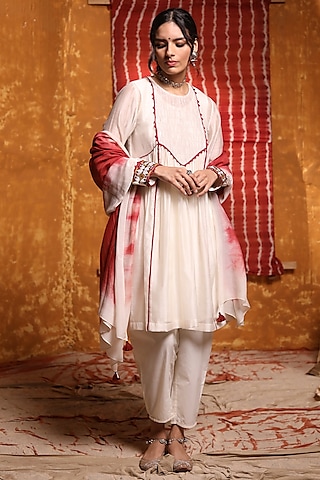 Ivory Handloom Chanderi Embroidered Gathered Short Kurta Set by Shivani Bhargava