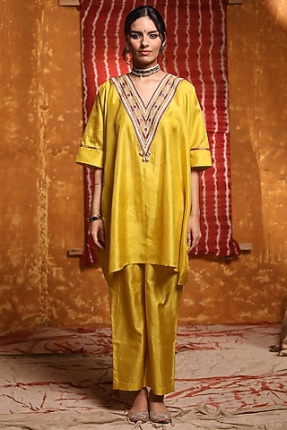 Mustard Silk Tribal Embroidered Handcrafted Kurta Set by Shivani Bhargava