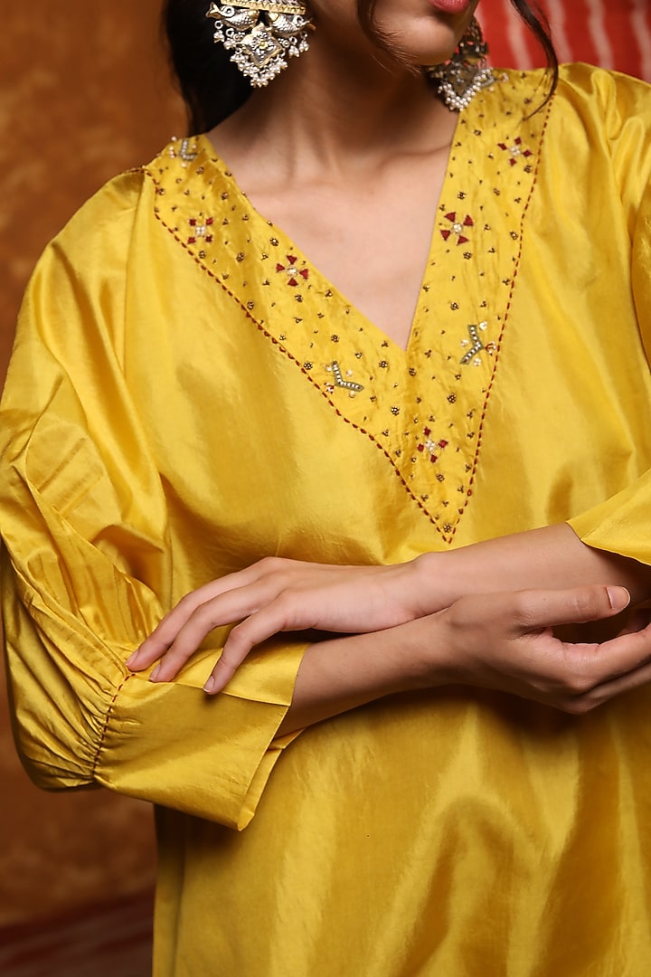 Mustard Pure Natural Silk Tribal Motif Hand Embroidered Kurta Set by Shivani Bhargava at Pernia's Pop Up Shop