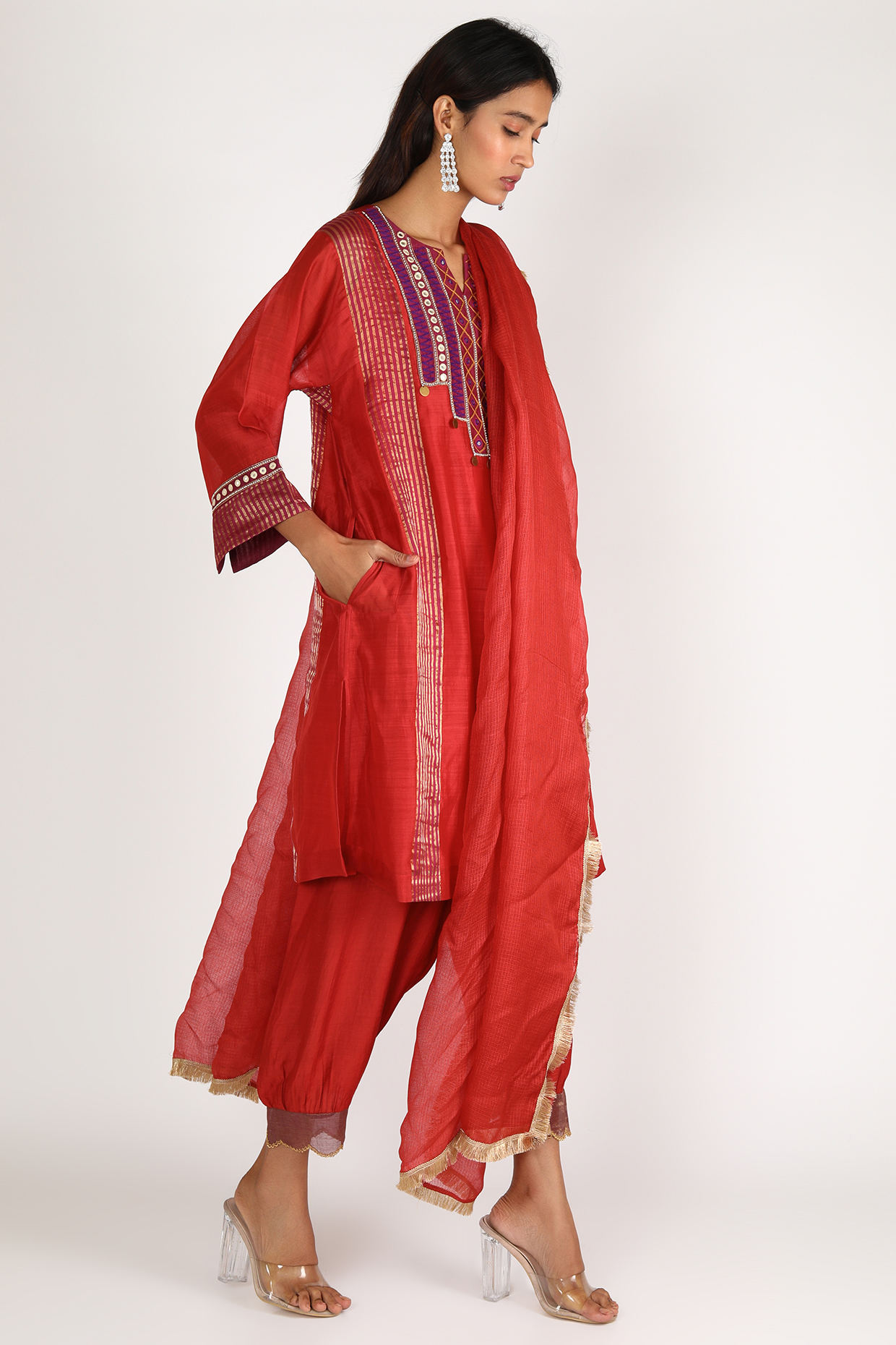 Red Embroidered Kurta Set by Shivani Bhargava at Pernia's Pop Up Shop