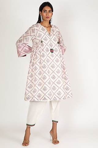 Ivory Printed Kurta Set by Shivani Bhargava