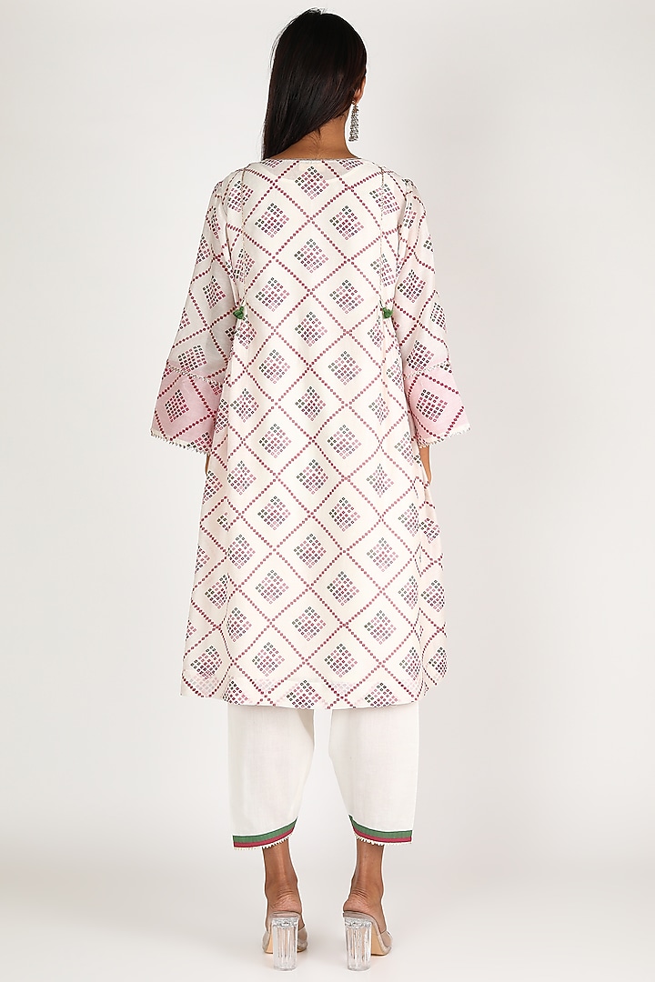 Ivory Printed Kurta Set by Shivani Bhargava at Pernia's Pop Up Shop