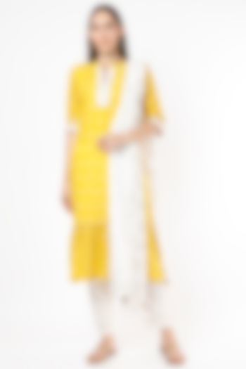 Golden Yellow Printed & Embroidered Kurta Set by Aarnya by Richa at Pernia's Pop Up Shop