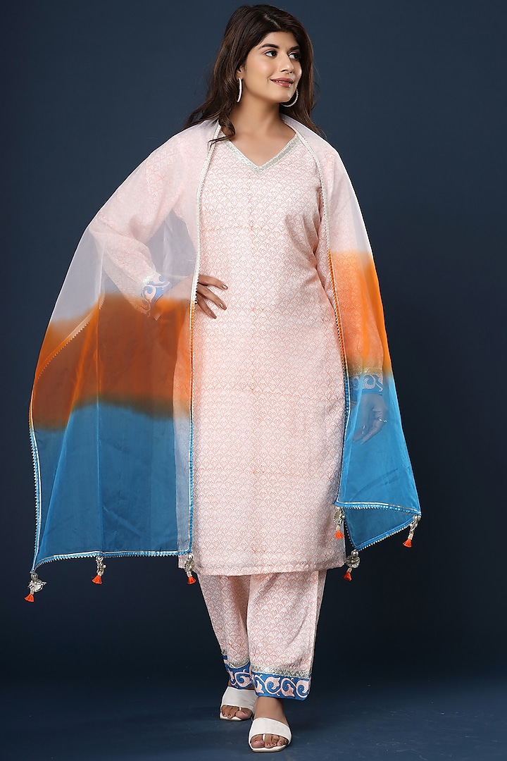 White Kurta Set With Organza Dupatta by Aarnya by Richa at Pernia's Pop Up Shop