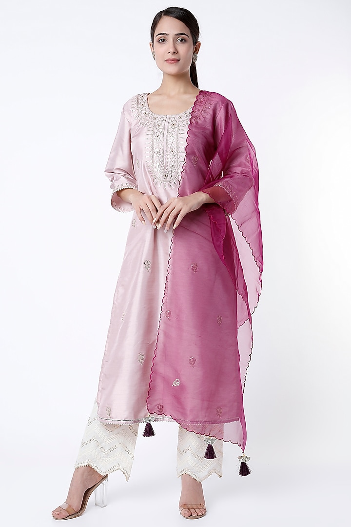 Pastel Lavender Aari Embroidered Kurta Set by Aarnya by Richa at Pernia's Pop Up Shop