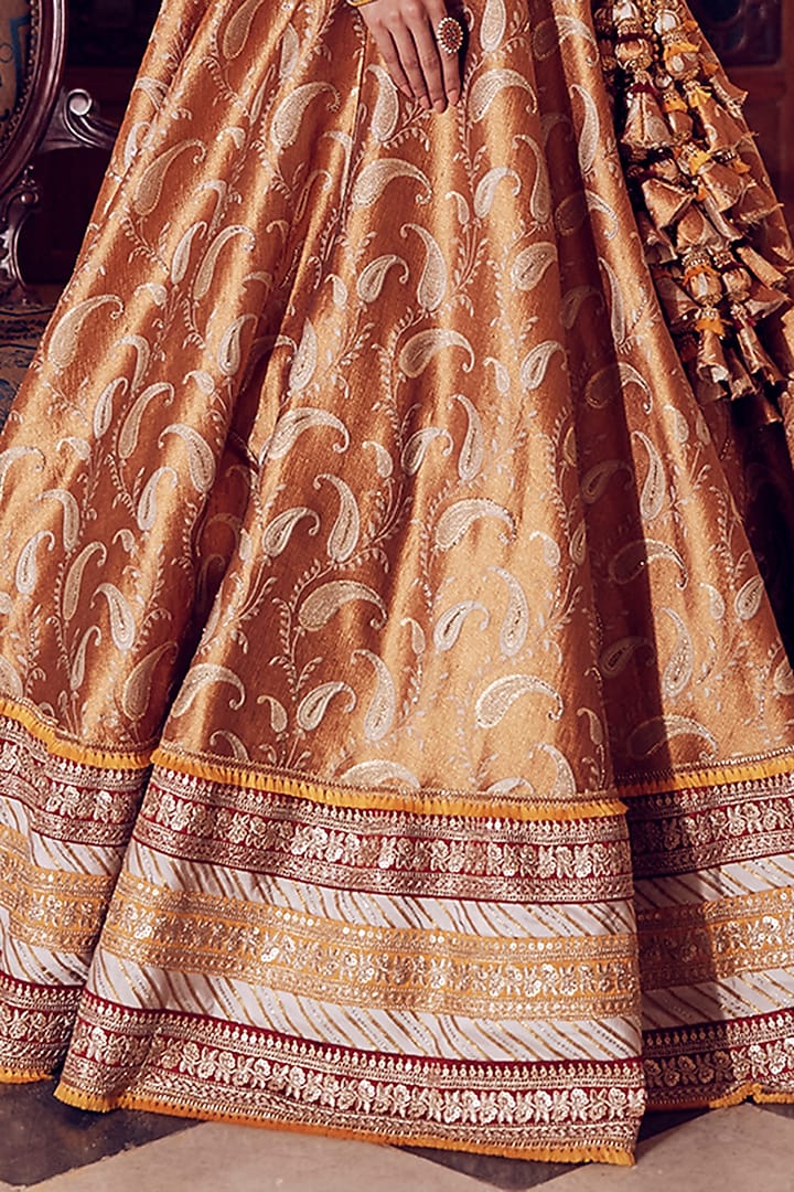 Camel Gold Embroidered Wedding Lehenga Set by Aakansha Singhal at Pernia's Pop Up Shop