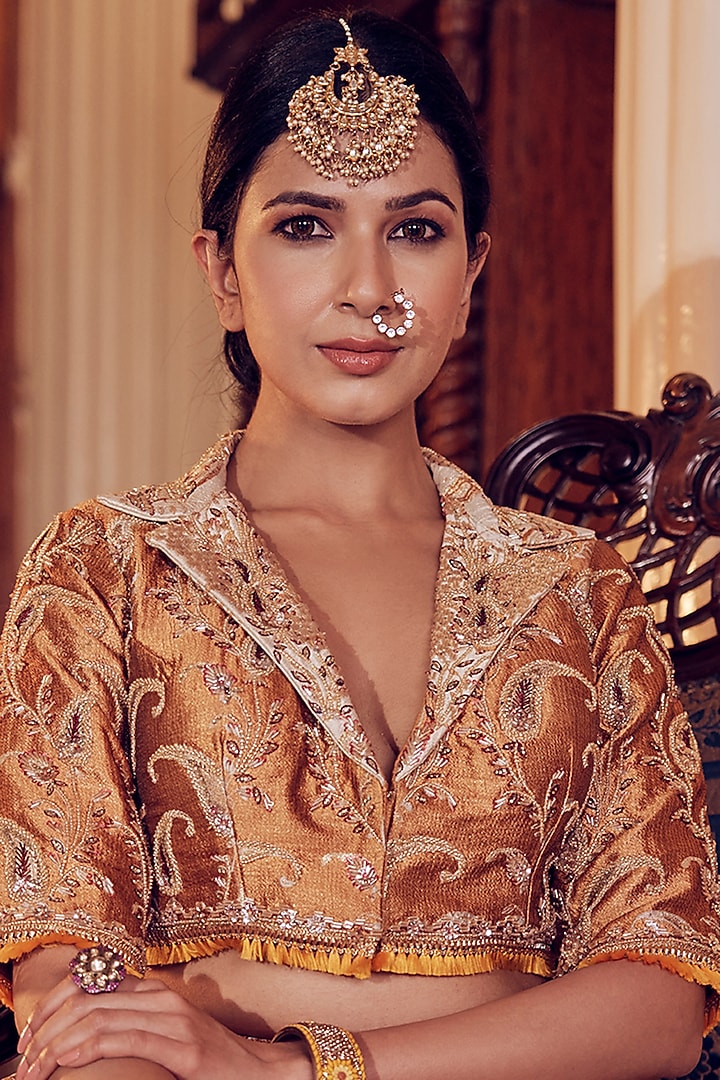 Camel Gold Embroidered Wedding Lehenga Set by Aakansha Singhal at Pernia's Pop Up Shop