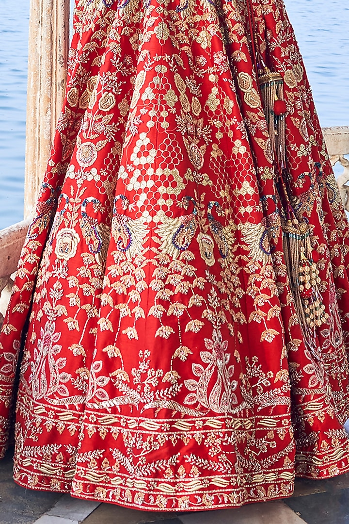 Red Dupion Silk Embroidered Bridal Lehenga Set by Aakansha Singhal at Pernia's Pop Up Shop