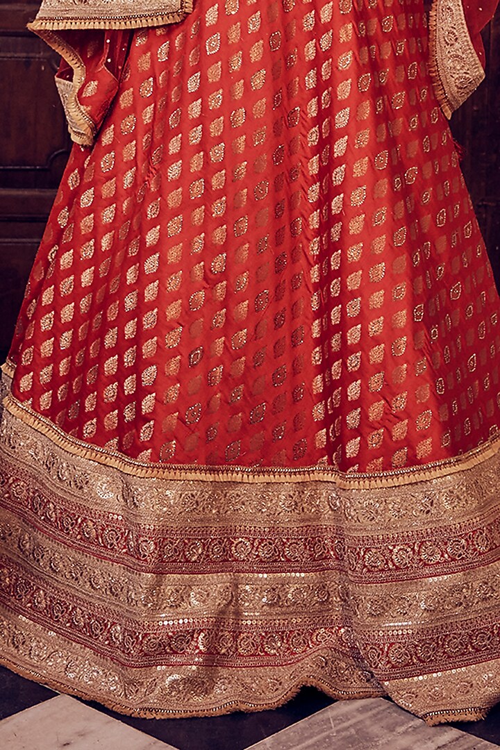 Red Handcrafted Wedding Lehenga Set by Aakansha Singhal at Pernia's Pop Up Shop