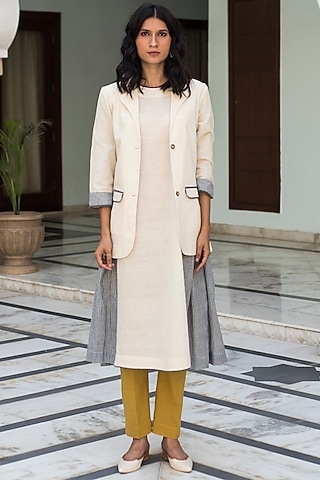 Off White Checkered Jacket With Pockets by Aavidi