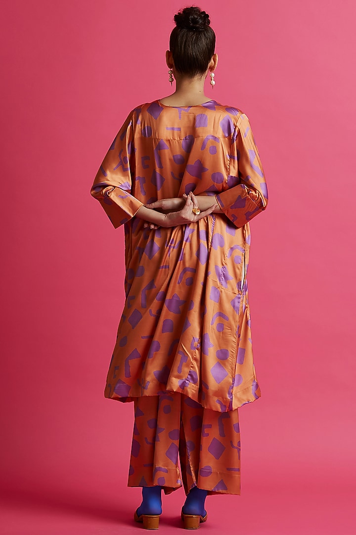 Coral & Mauve Printed Kurta Set by Aavidi at Pernia's Pop Up Shop