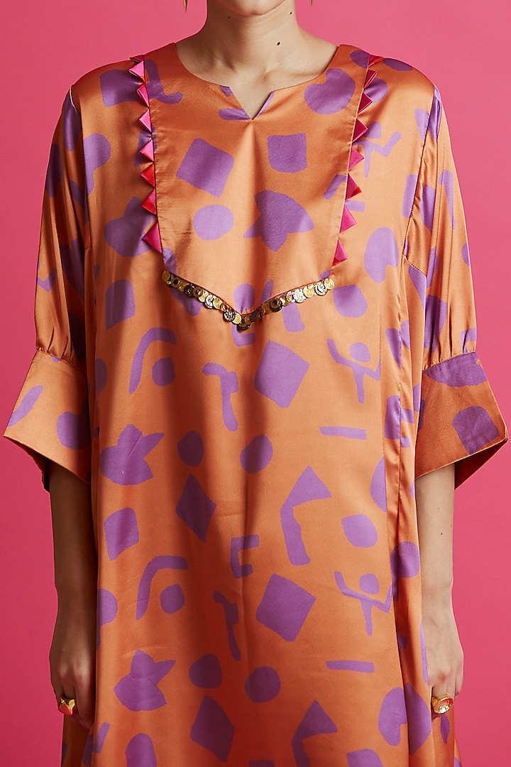 Coral & Mauve Printed Kurta Set by Aavidi at Pernia's Pop Up Shop
