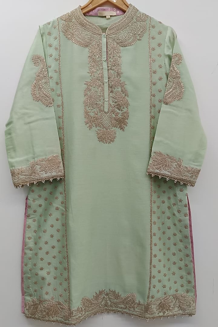 Mint Green Tilla Embroidered Kurta Set by Sheetal Batra at Pernia's Pop Up Shop