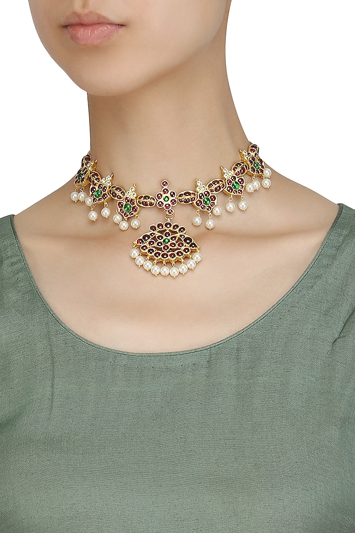 Gold Leafing Kempstone and Pearl Choker Necklace by Aaharya