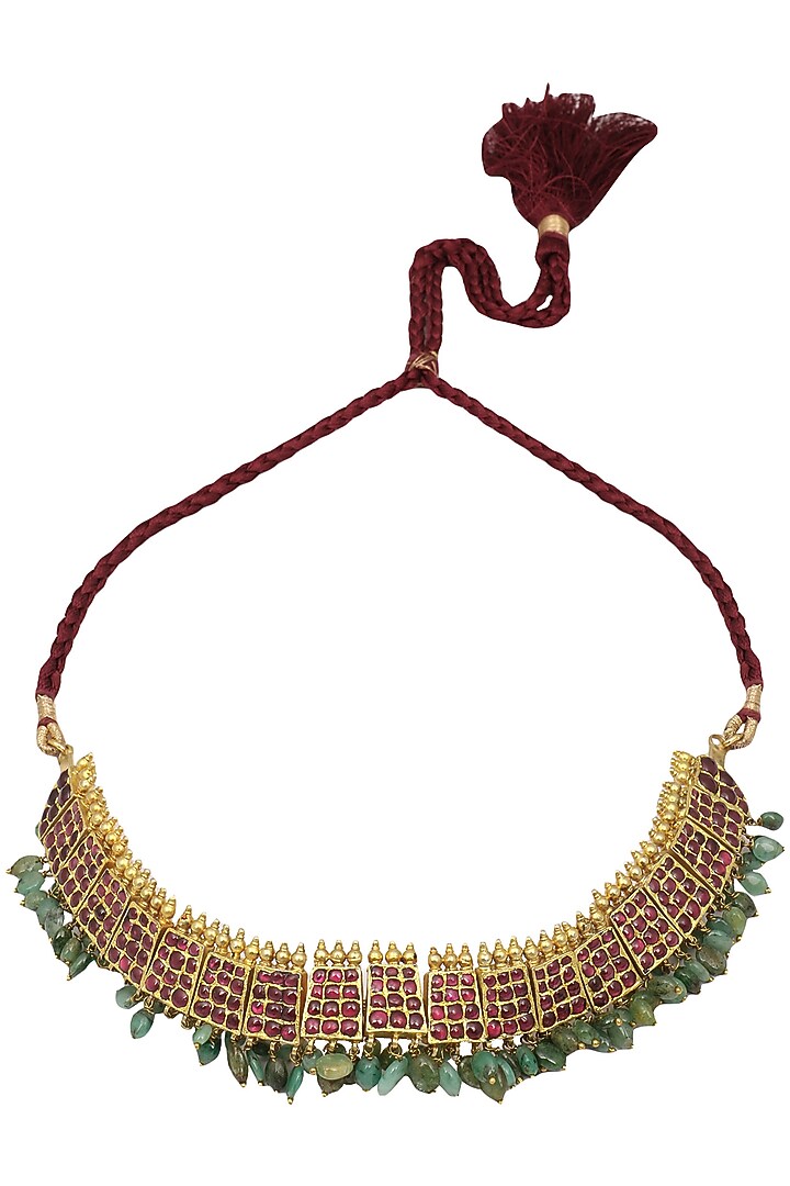 Aaharya presents Gold leafing kempstones and emerald jewel necklace available only at Pernia's Pop Up Shop.
