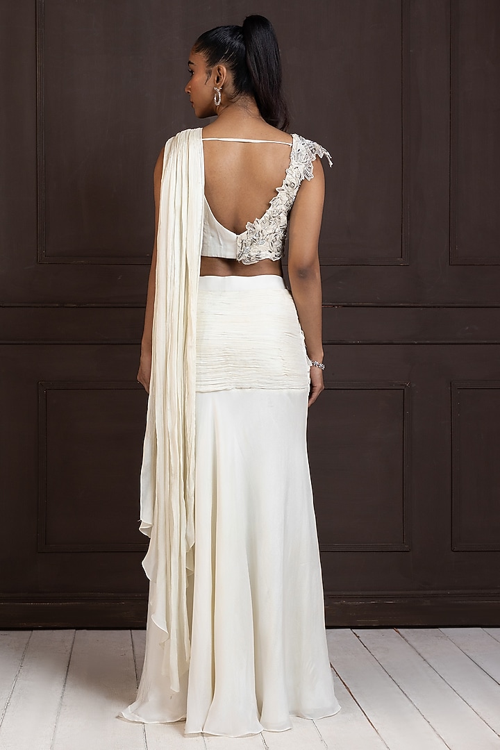 Ivory Crepe & Organza Draped Wedding Saree Set by Smriti by Anju Agarwal at Pernia's Pop Up Shop