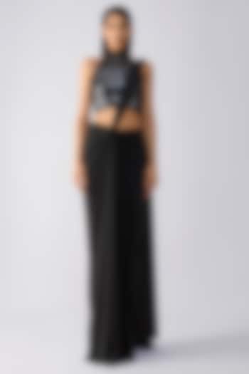 Onyx Mineral Jersey Draped Reception Saree Set by Amit Aggarwal at Pernia's Pop Up Shop