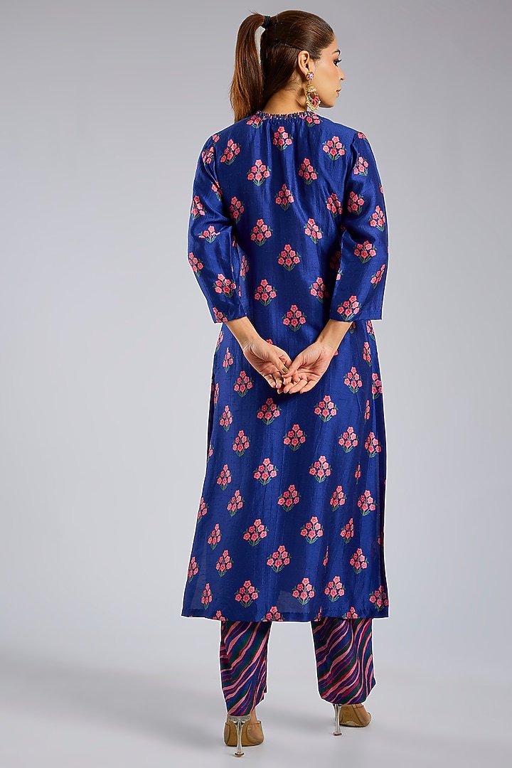 Blue Bemberg Silk Dori Embroidered Kurta Set by Archana Shah at Pernia's Pop Up Shop