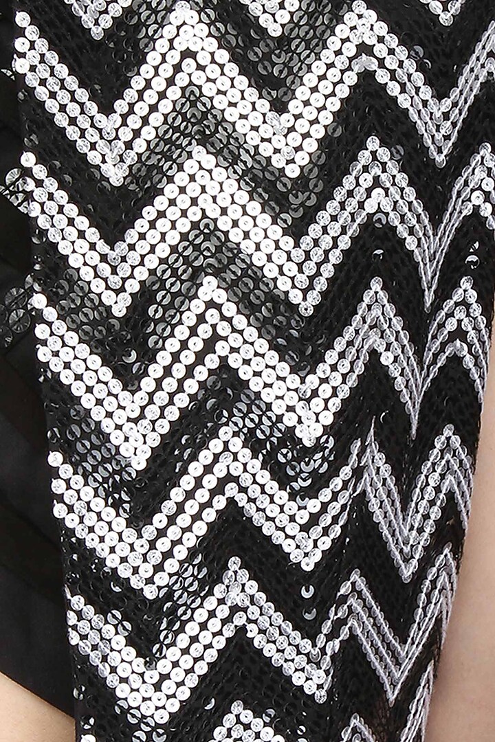 Aawa by Aastha Wadhwa presents Black handcrafted chevron pattern cape jacket available only at Pernia's Pop Up Shop
