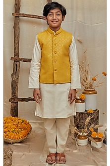 product-color-Yellow