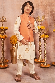 product-color-Orange