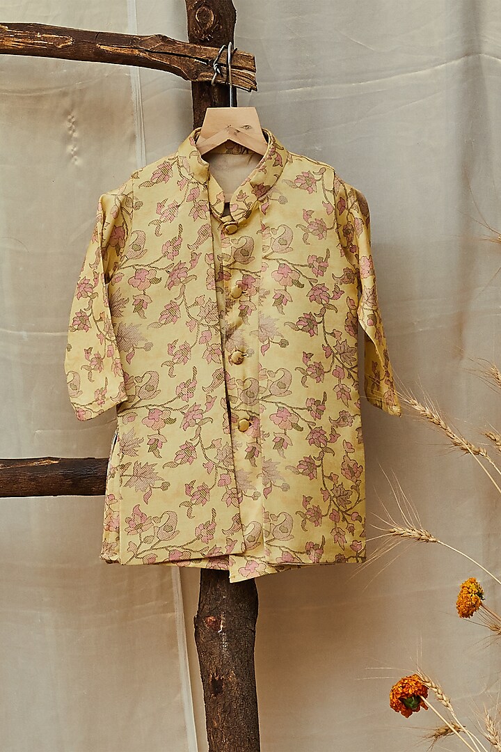 Lemon Yellow Cotton Silk Printed Jacket With Kurta Set For Boys by All Boy Couture