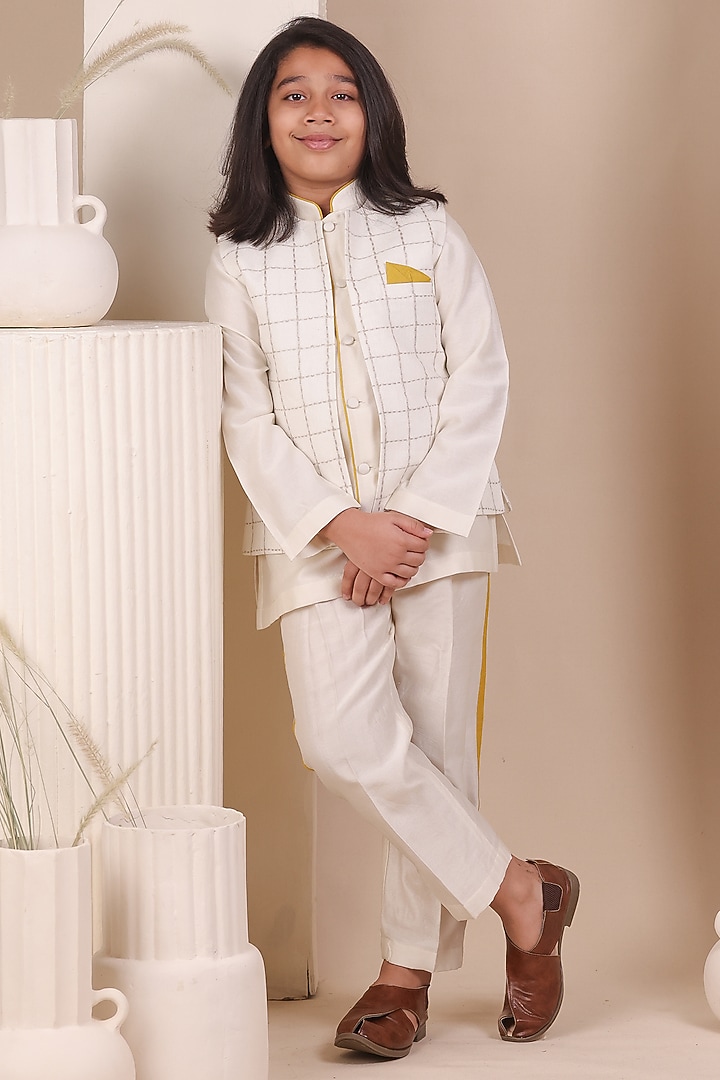 Off-White Linen Checkered Embroidered Nehru Jacket Set For Boys by All Boy Couture at Pernia's Pop Up Shop