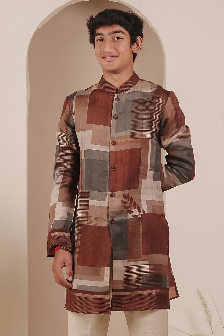 Maroon Tussar Printed Kurta Set For Boys by All Boy Couture at Pernia's Pop Up Shop