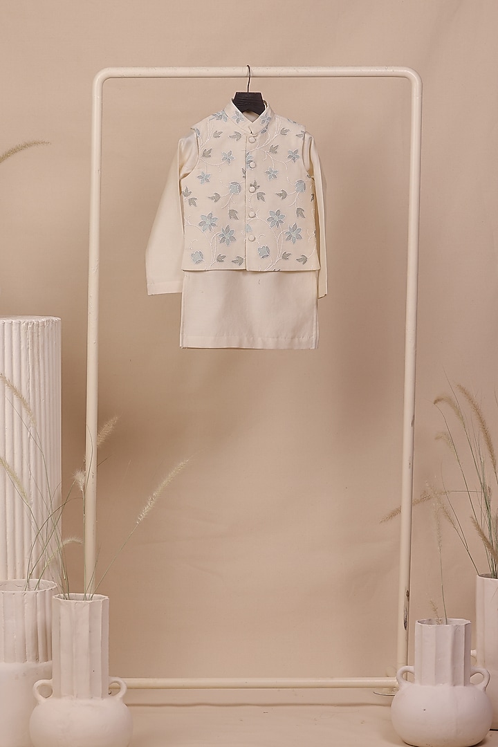 Off-White Chanderi Silk Thread Work Nehru Jacket Set For Boys by All Boy Couture at Pernia's Pop Up Shop