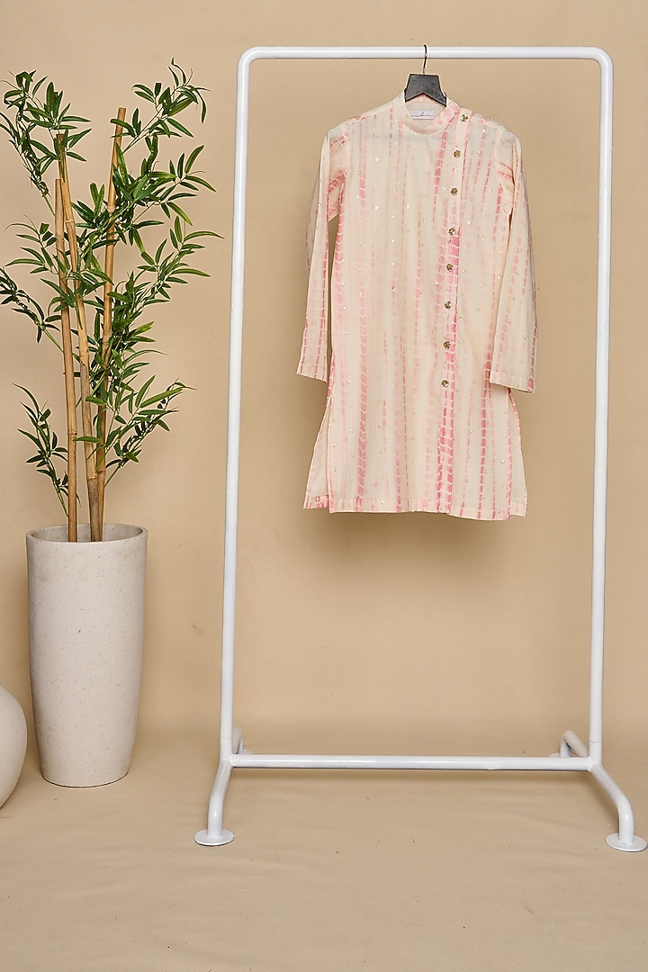 Flamingo Pink Handloom Chanderi Embroidered Tie-Dye Kurta Set For Boys by All Boy Couture at Pernia's Pop Up Shop