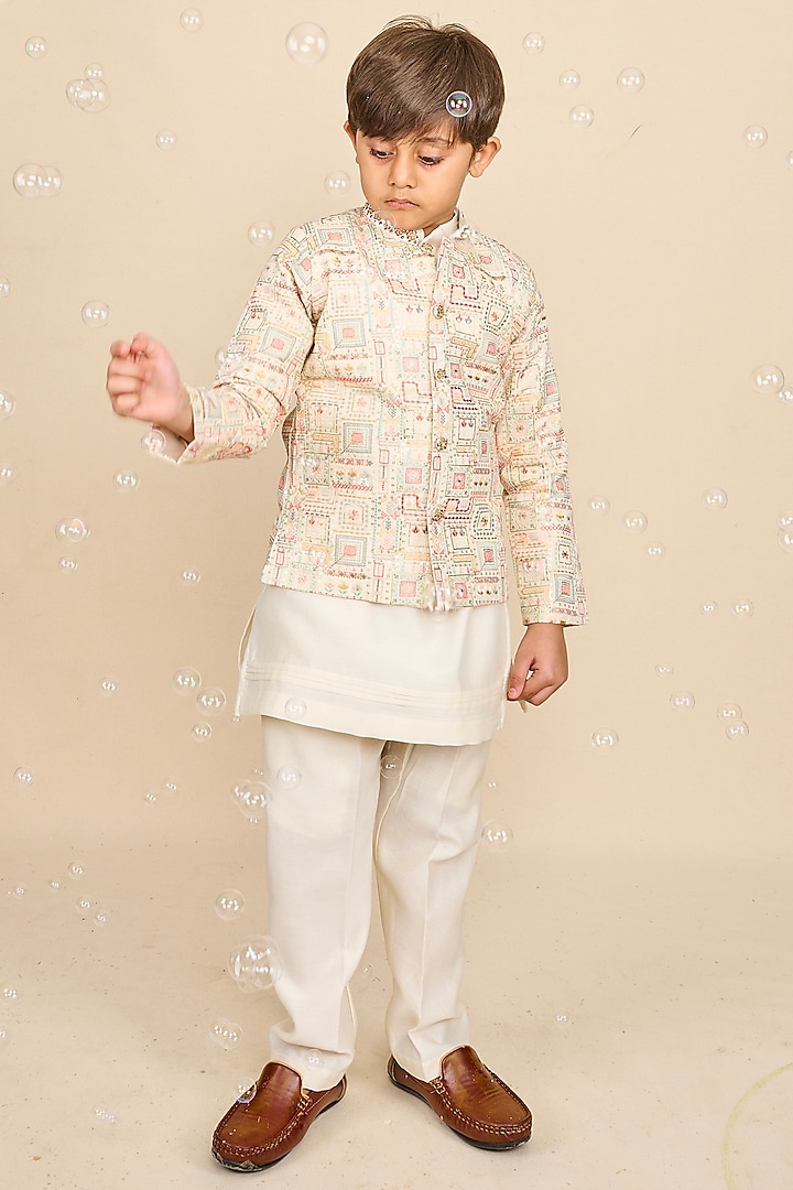 Faded White Mal Cotton Thread Embroidered Bandhgala Set For Boys by All Boy Couture