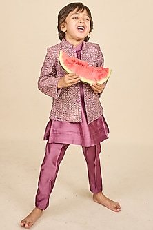 product-color-Wine
