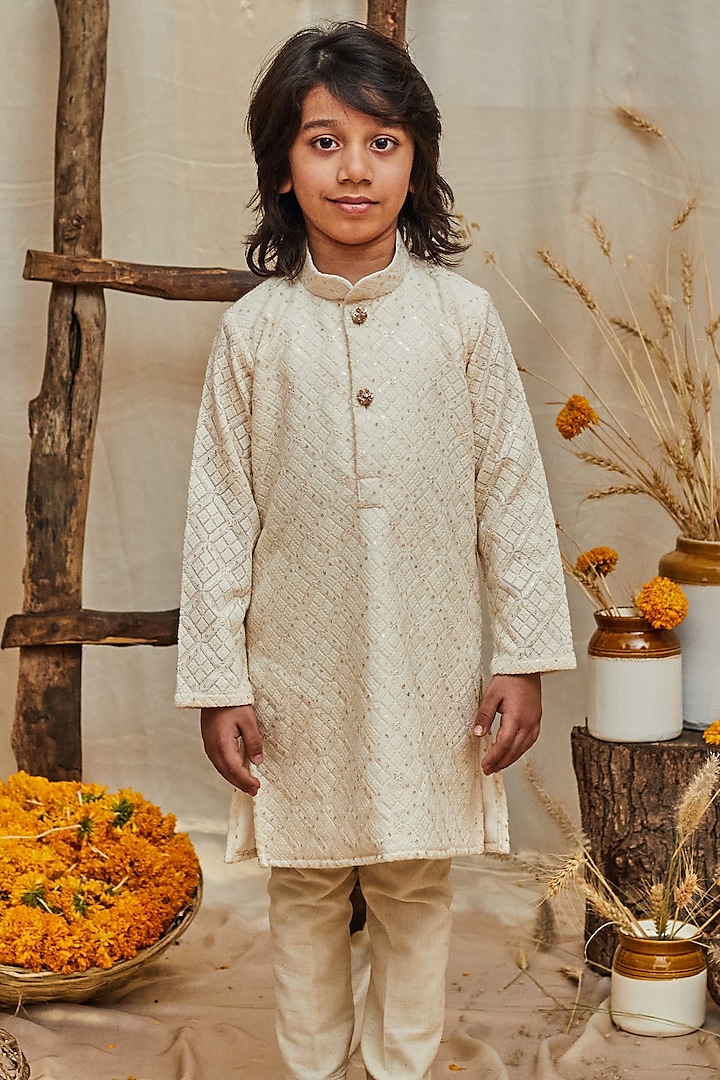 Off-White Embroidered Kurta Set For Boys by All Boy Couture